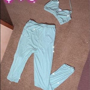 Cute 2 piece outfit size L womens